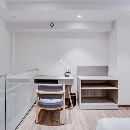 Sunday Hotels And Residences Gurgaon Eksteriør billede