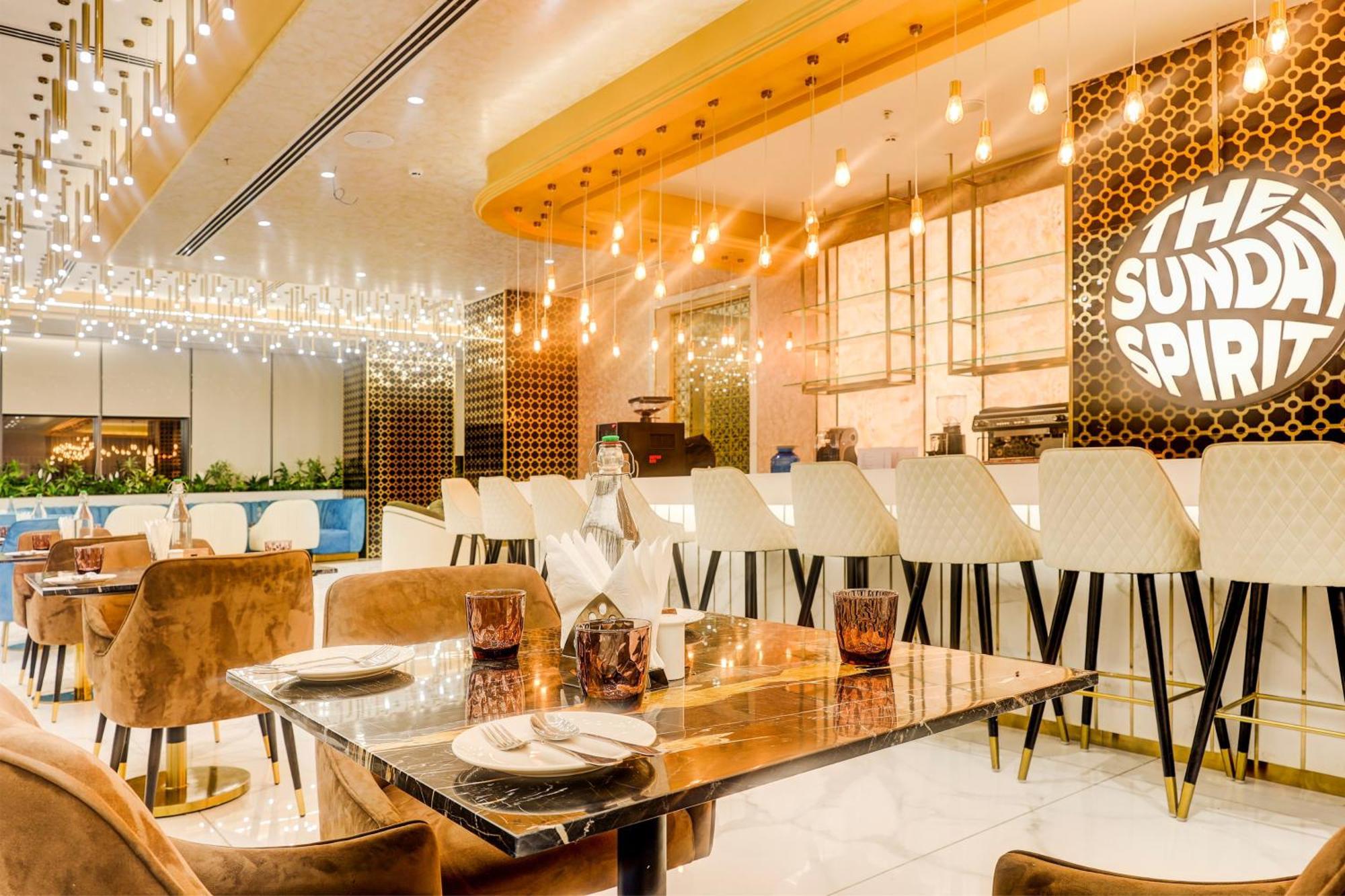 Sunday Hotels And Residences Gurgaon Eksteriør billede